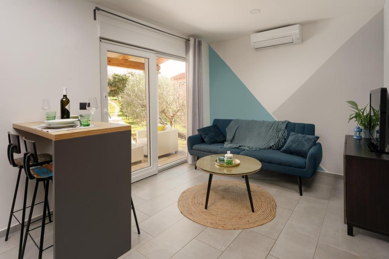 Apartments Elena Tia Медулин Екстер'єр фото