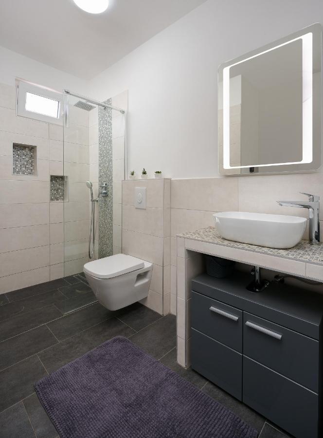 Apartments Elena Tia Медулин Екстер'єр фото