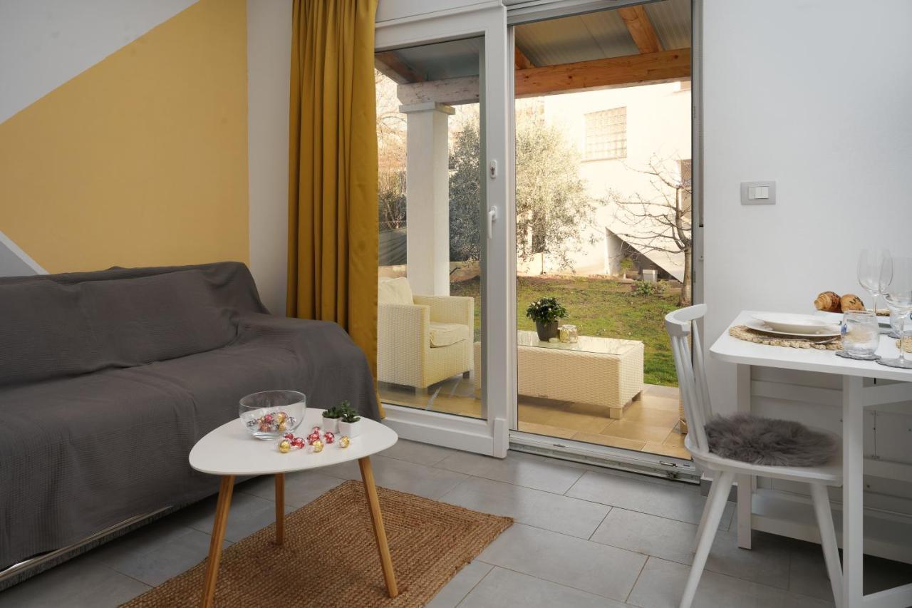 Apartments Elena Tia Медулин Екстер'єр фото